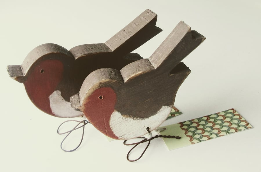 Little Wooden Robin 