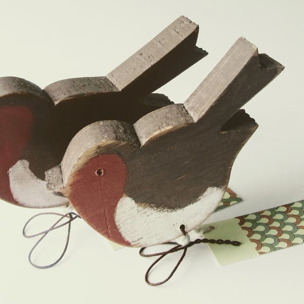 Little Wooden Robin 