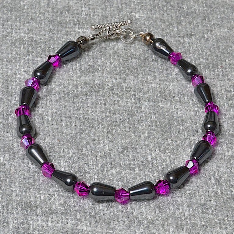 Hematite Drop and Bright Pink Crystal Bicone Elastic Bracelet