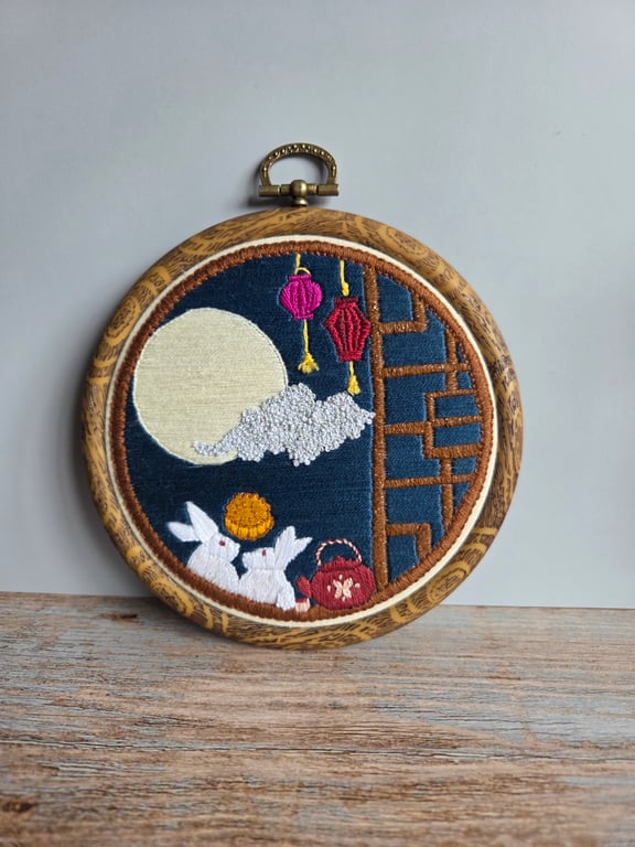 Hand embroidered hoop - Mid-autmn festival