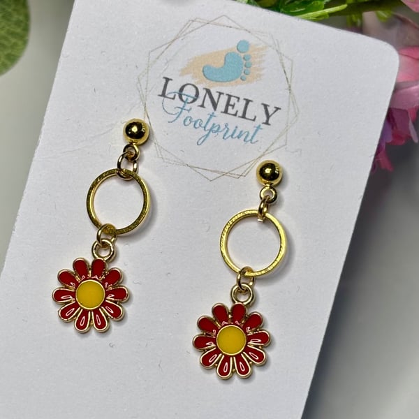 Red Daisy Earrings, Floral Charms, Handmade Jewellery 