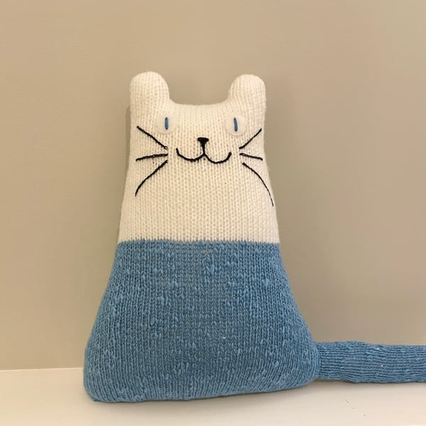 Hand knitted white and blue cat doll - Knitted animal plushie 