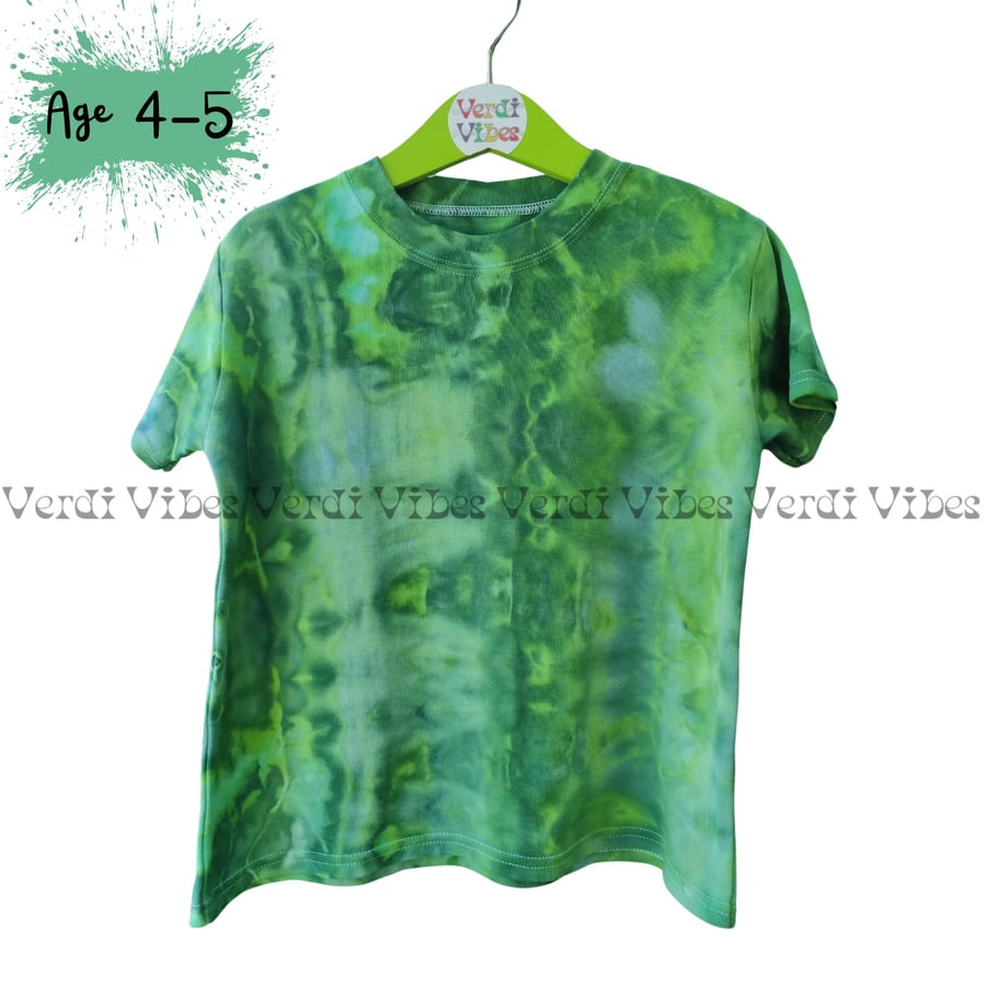 Children's ice dyed t-shirt. Age 4-5 in shades of green. 100% cotton.