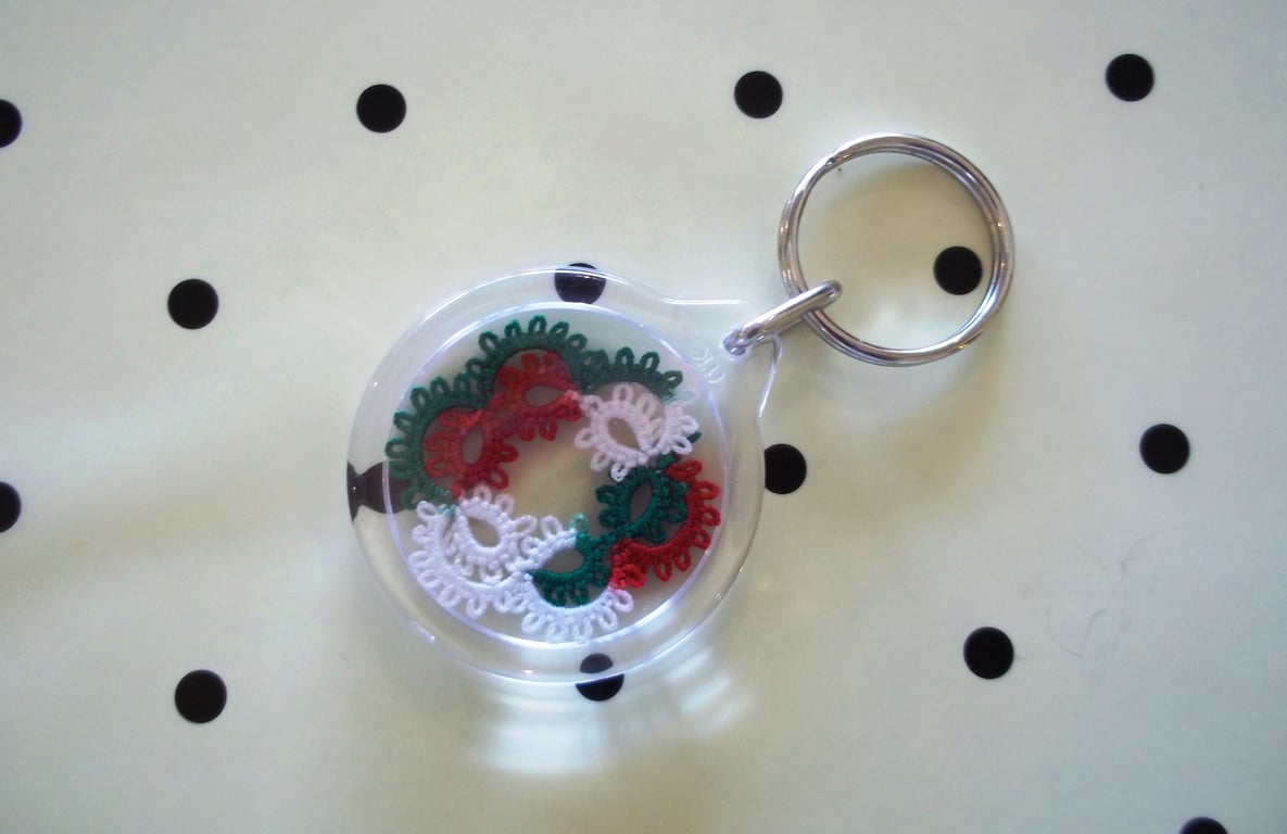 Green Red and White Tatted key-ring 