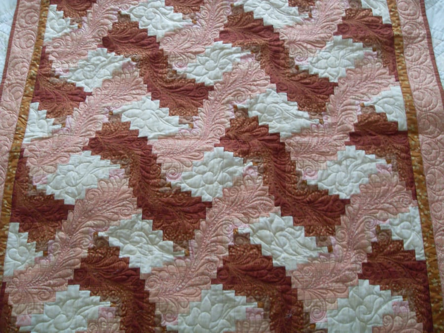 Curved Interwoven Log Cabin Patchwork Lap Quilt or Throw