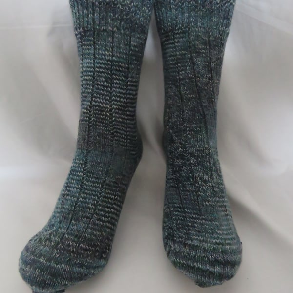Hand-cranked Knitted Ribbed Wool Socks Size 4 to 5