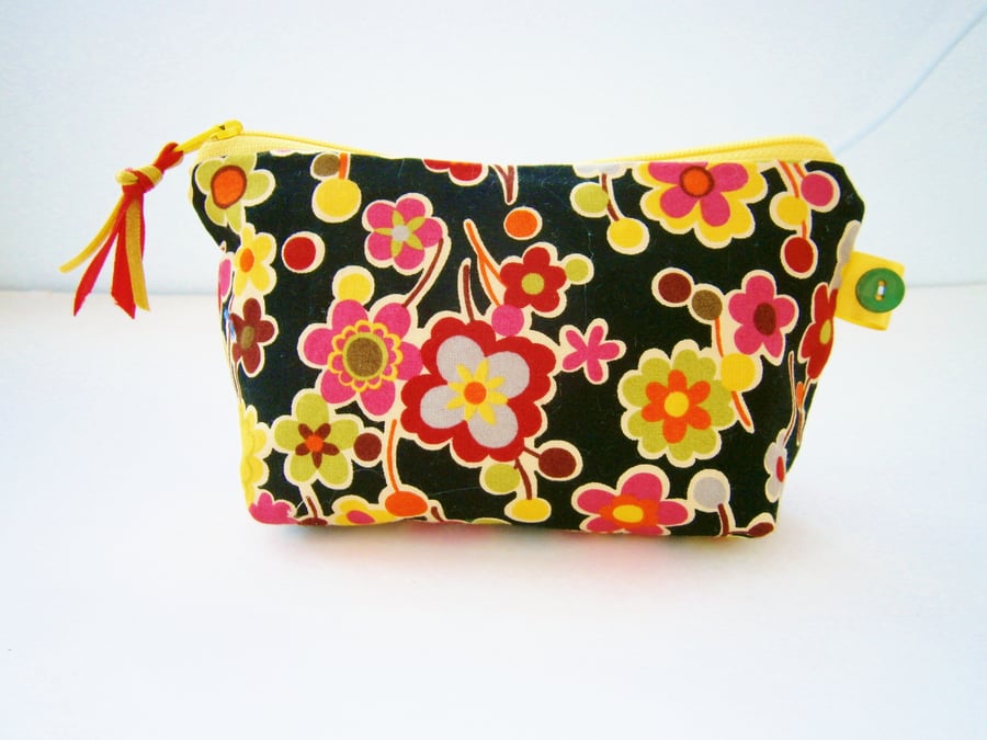 SALE SALE Make-up bag