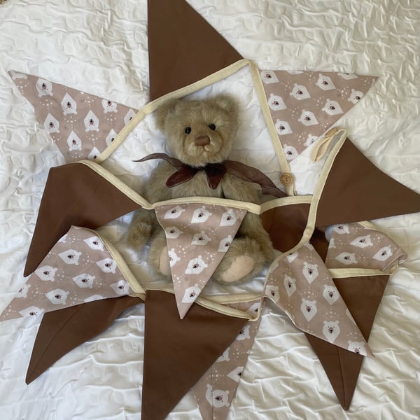 Chocolate brown and beige bear bunting