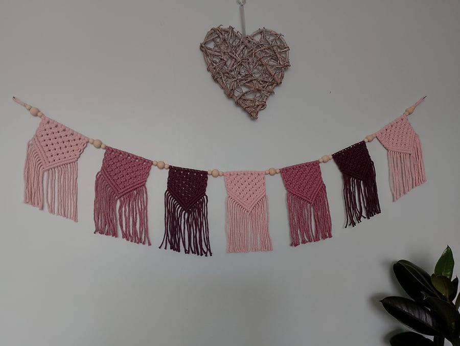 Macrame bunting