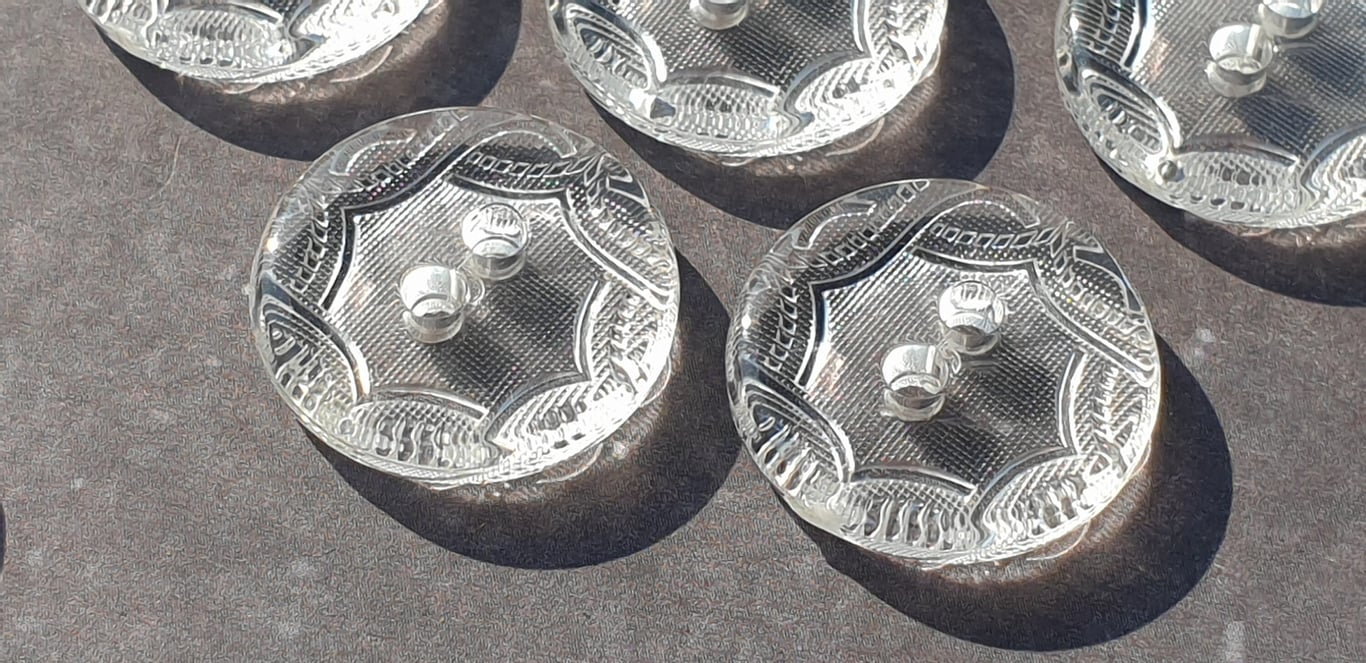 15mm and 19mm Italian Glass looking(Acrylic) buttons