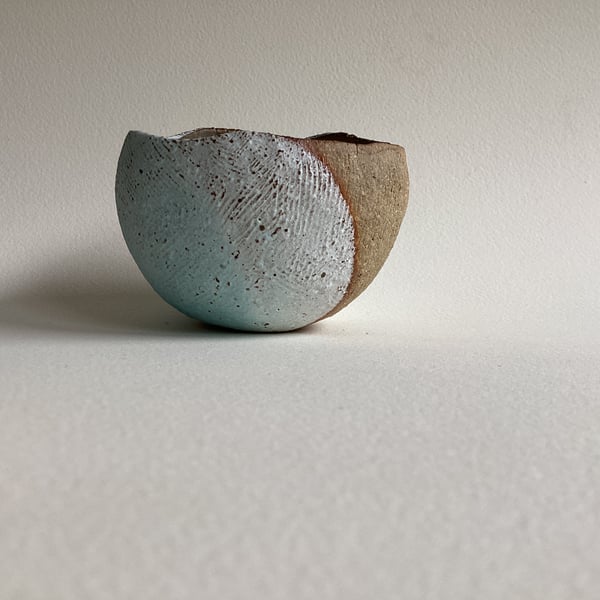 Little Rounded Vessel