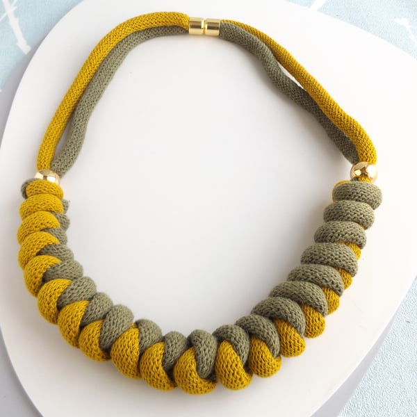 Elsa Chunky Rope Necklace - Avocado Spicy yellow