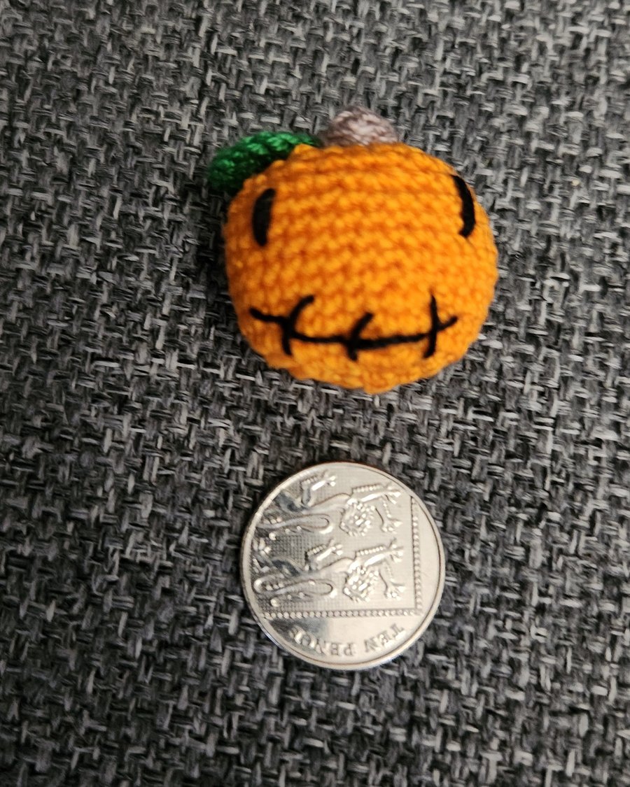Amigurumi Micro Pumpkin 