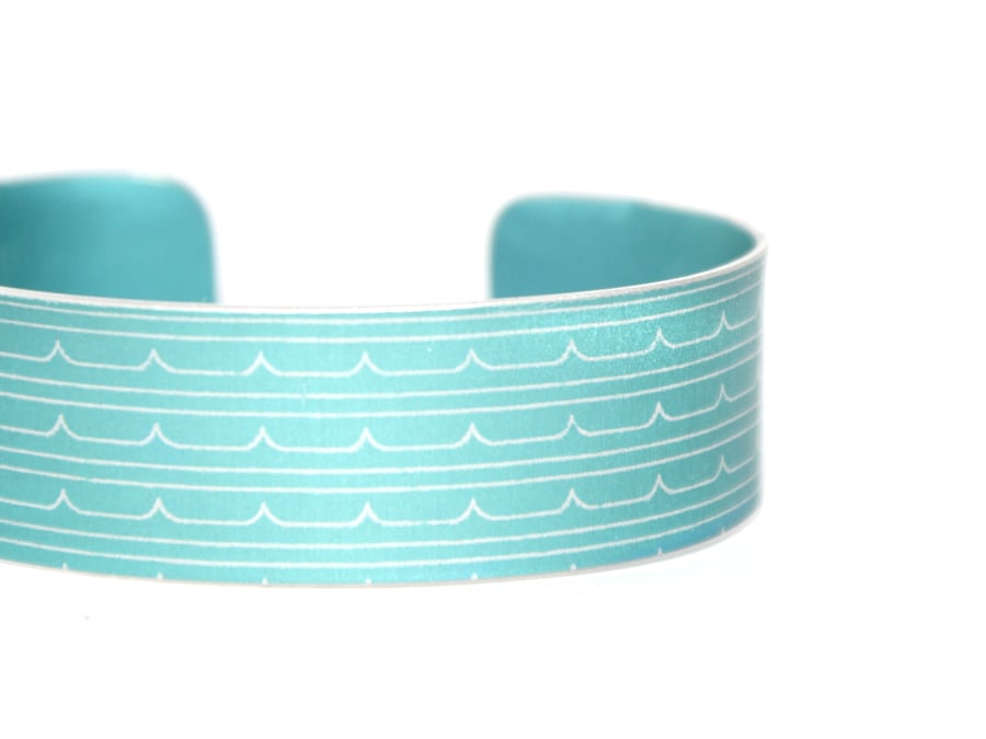 Geometric waves pattern cuff bracelet aqua