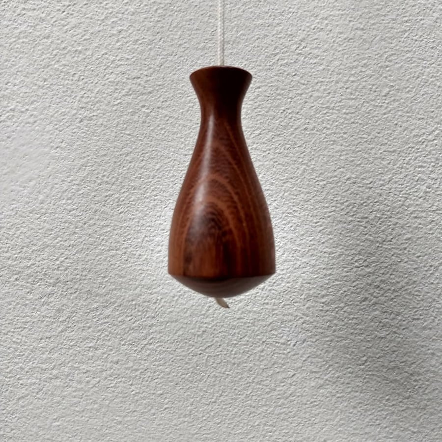 Laburnum wood Light pull 