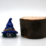 small glass halloween hat figure