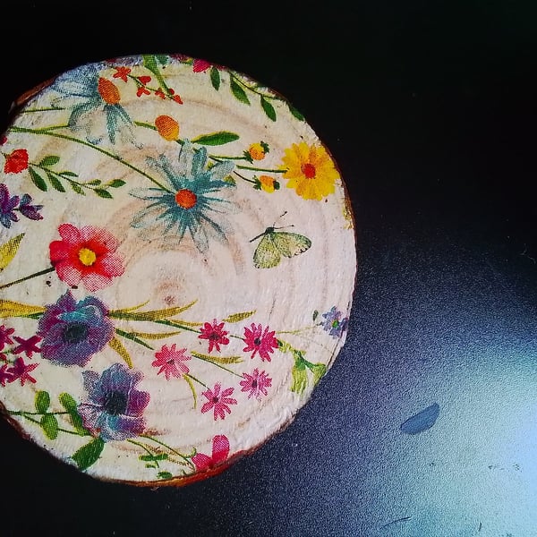 Woodslice decoupage coaster 