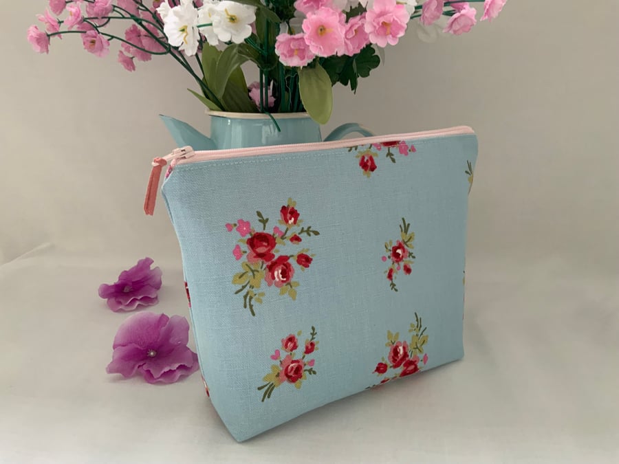 Cosmetic Bag, Zipped Pouch, Purse, Accessory Pouch, Make up Bag, Toiletry Bag