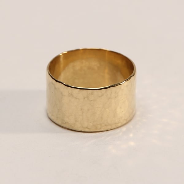 18ct gold ring UK size M