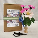 Make Your Own Paper Woodland Flowers: Boxed Gift Set