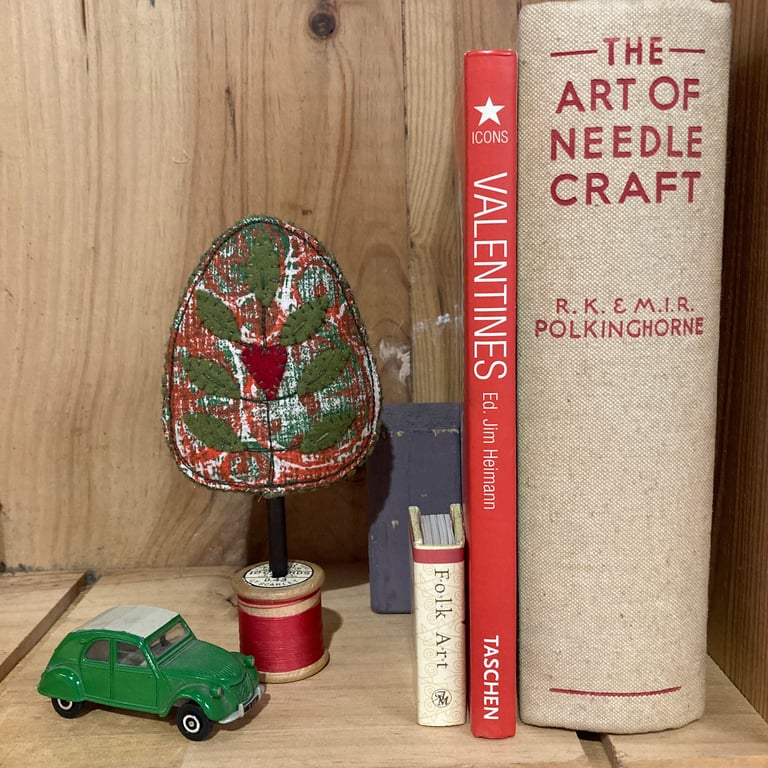 Little printed love tree no5