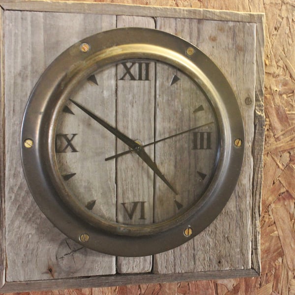 Porthole & driftwood clock