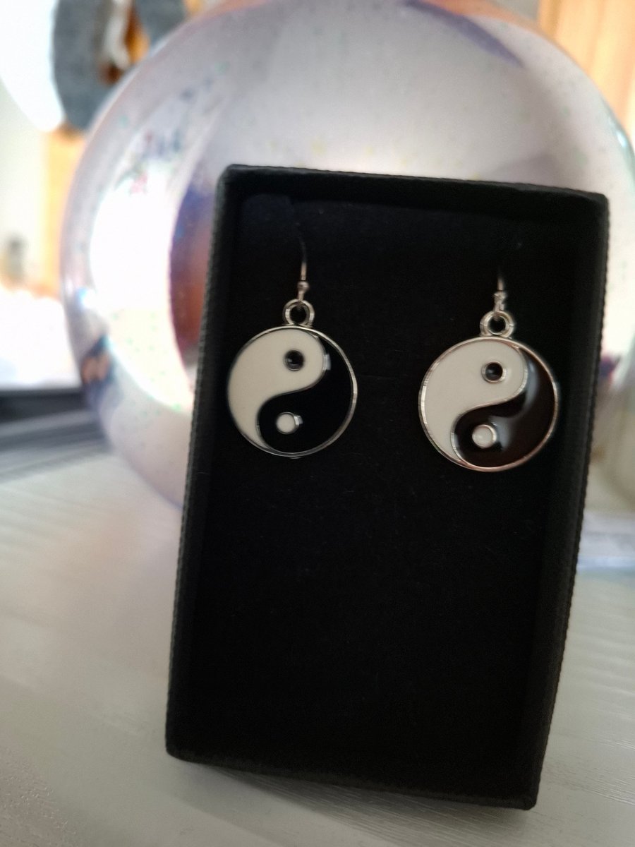 Ying and Yang earings 