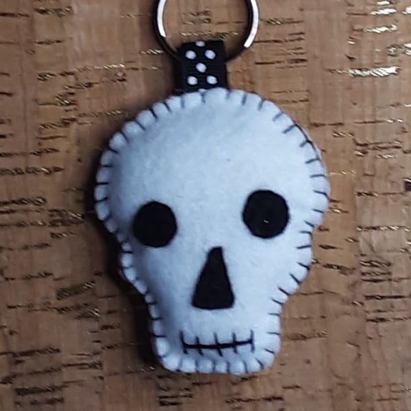 Skull, White Felt Keyring-Bag Charm Large