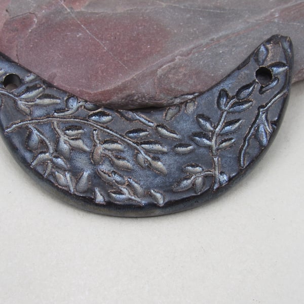 Dark Earth Leaf Pattern Ceramic Crescent Bib Pendant