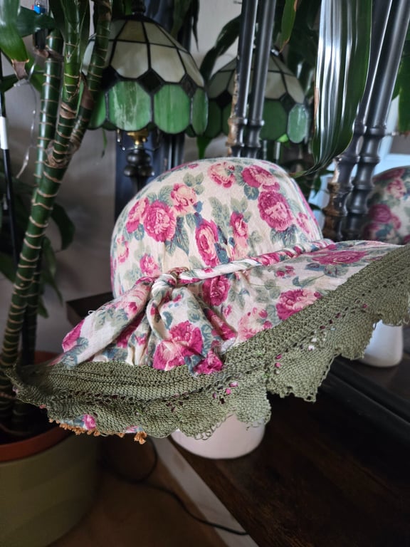 Stylish vintage stye sunhat