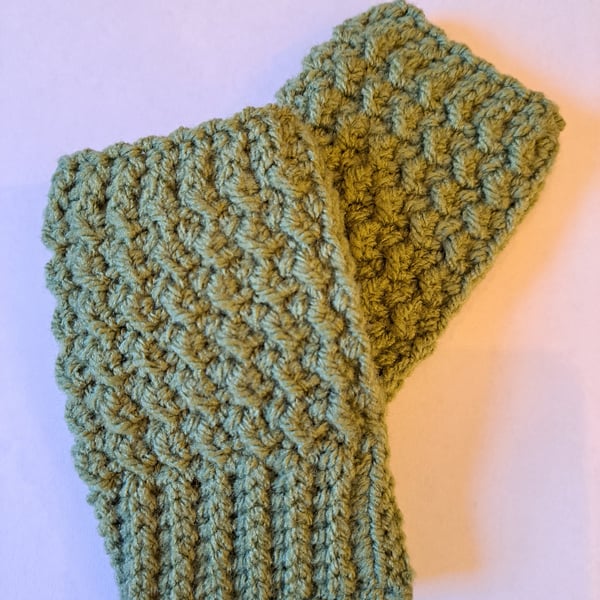 Child's Crochet Fingerless Gloves, Wrist Warmers, Green