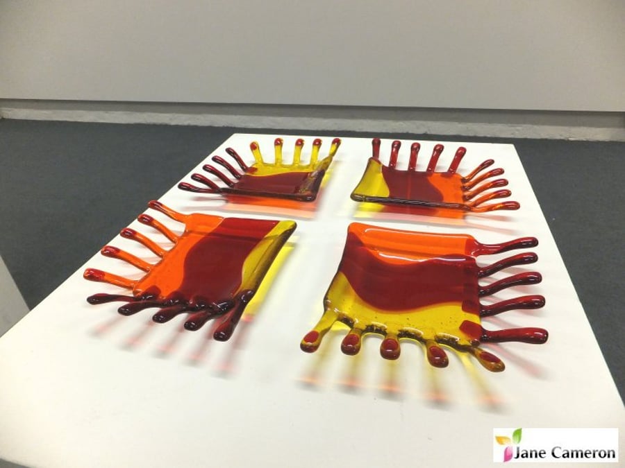 Fring - Autumn - 4 Fused glass decorative dishes inspired by music - red yellow