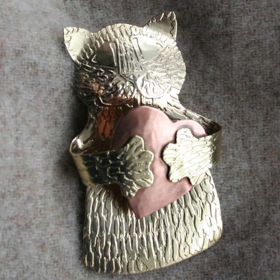 heart kitty cat brooch 