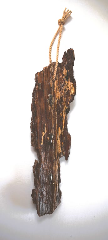 Rustic driftwood keyrack