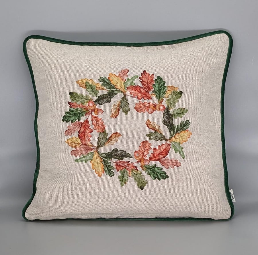 Oak wreath cushion 16" x 16"