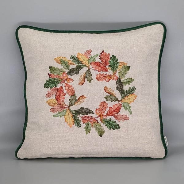 Oak wreath cushion 16" x 16"