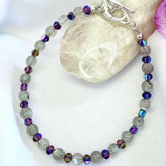 Labradorite and Hematite Gemstone Bracelet