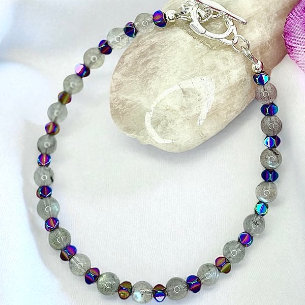 Labradorite and Silver Bracelet