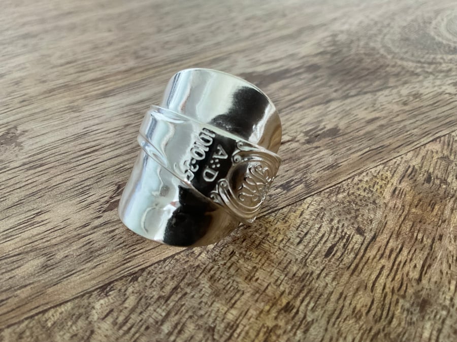 VINTAGE CUTLERY - SPOON RING - LONDON 1934 - SIZE P