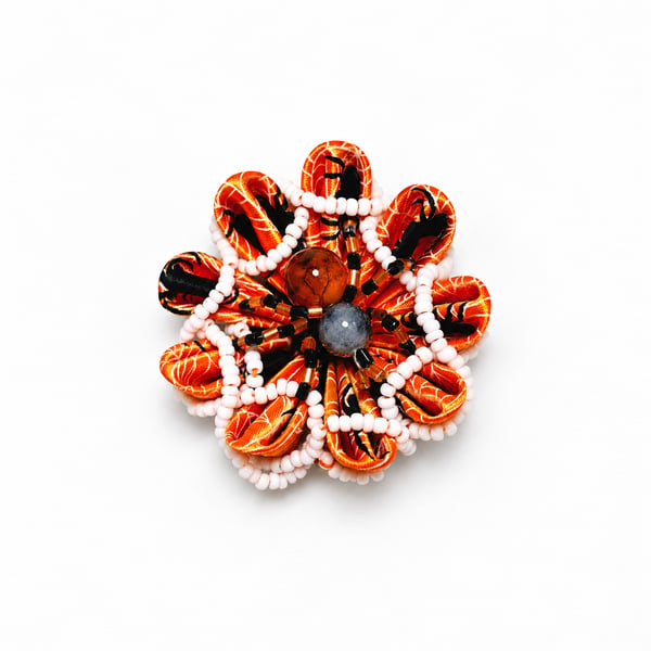 Handmade Halloween Spider Brooch – Ribbon & Bead Design