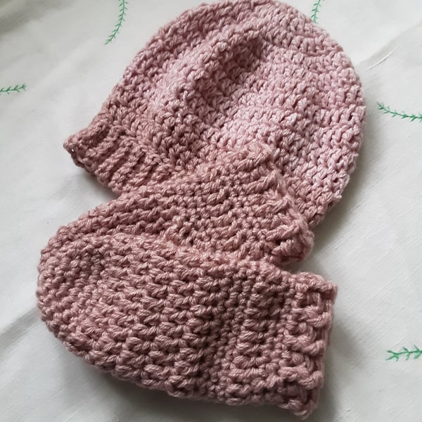  Crocheted hat and mittens for those chilly days