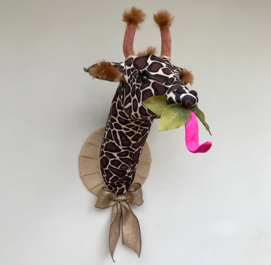 Faux taxidermy funky exotic giraffe animal head wall mount