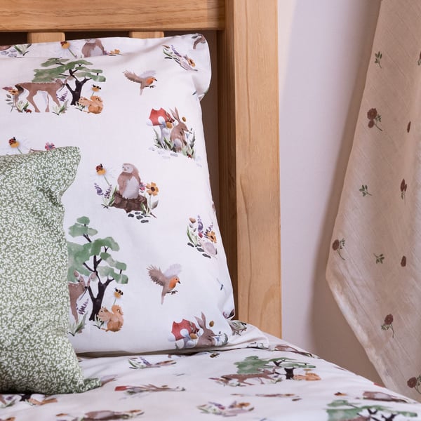 100% Cotton Percale Kid's Bedding Set - Meadow. High Thread Count, Meadow Scene 