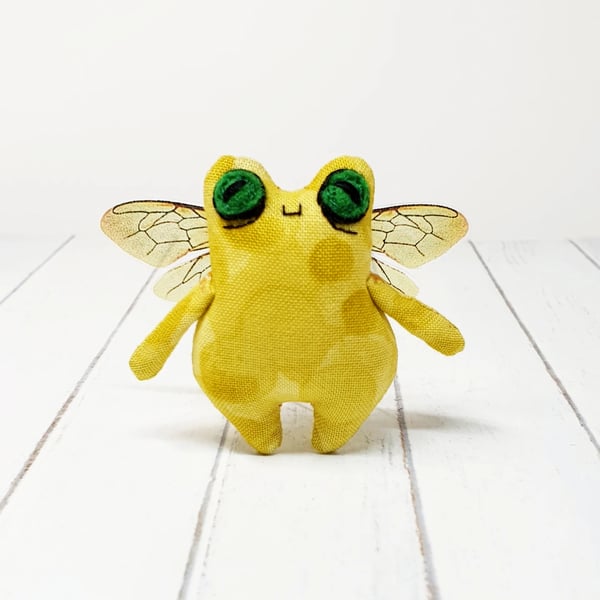 Froggyfly in Yellow with Green Eyes