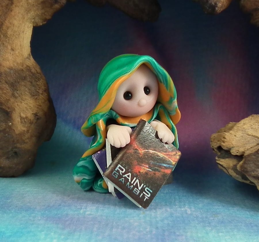 Tiny Library Gnome 'Libby' with books OOAK Sculpt by Ann Galvin