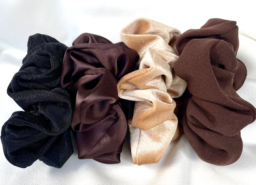 Natural Neutral scrunchie set