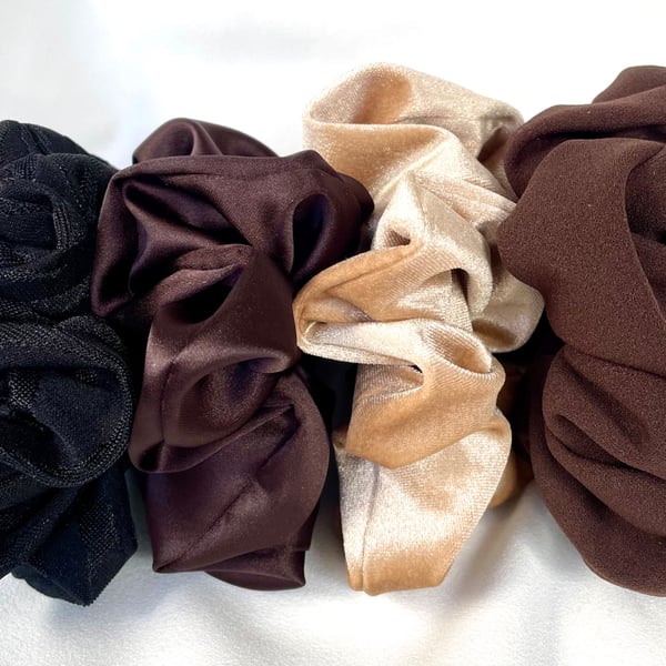 Natural Neutral scrunchie set