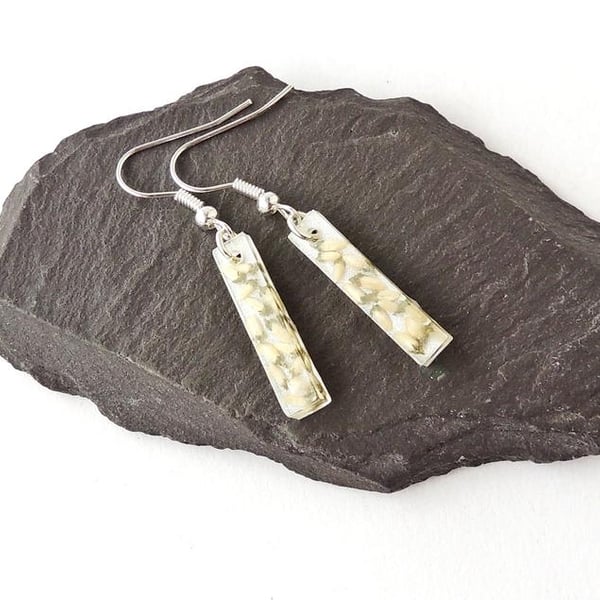 White Heather Flower Earrings - 1709c