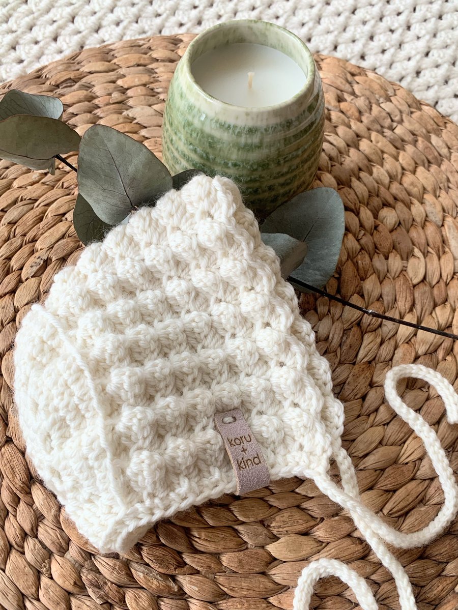 Bridgerton Bonnet 100% Merino Wool Off White