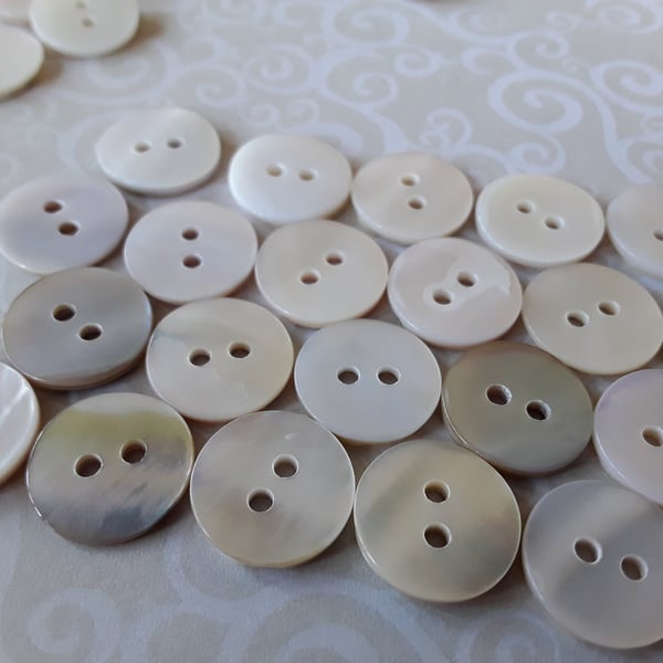 12.5mm 1 2" Rainbow White Pearl Buttons x 6 Buttons